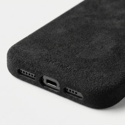 iPhone 16 - Alcantara Case - Deep Black