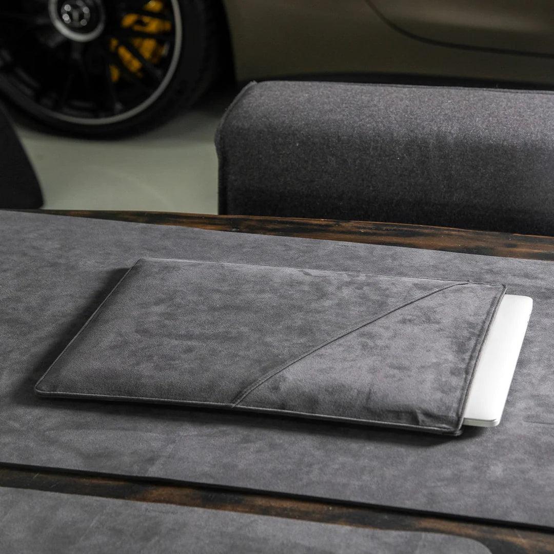 Alcantara Laptop Sleeve - 13 & 14 Inch - LEVEL UP MTA - Space Grey