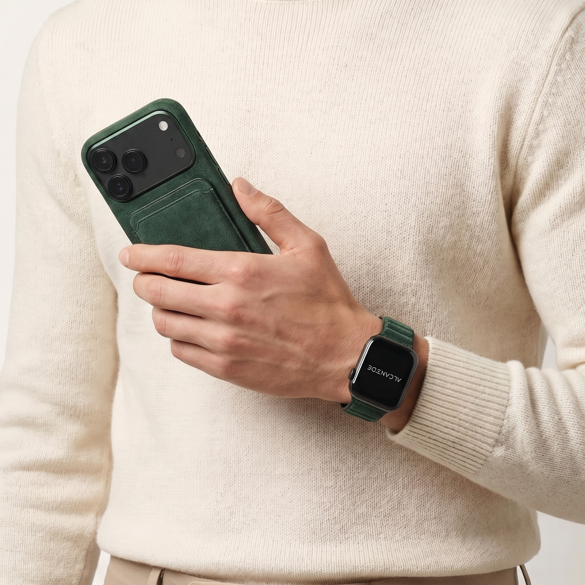 iPhone 18 Pro Max - Alcantara Case - Midnight Green