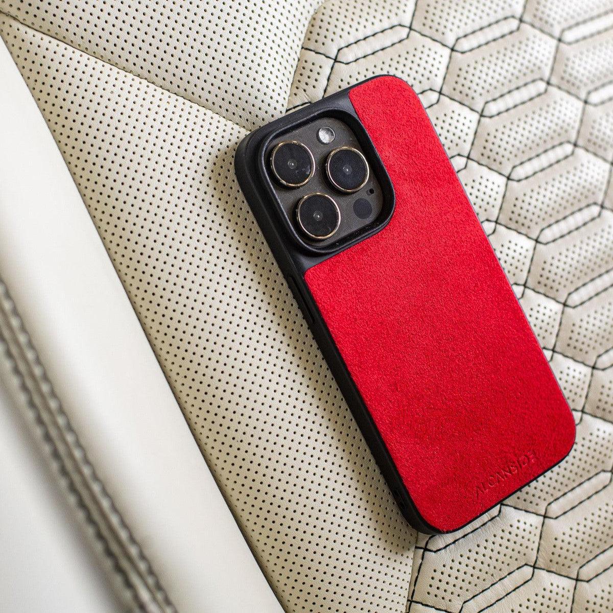 iPhone 12 Pro Max - Alcantara Back Cover - Red