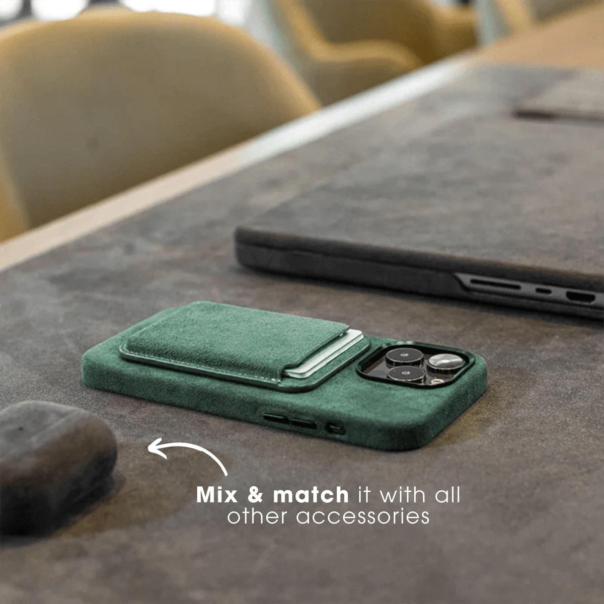 iPhone 13 Pro - Alcantara Case - Midnight Green