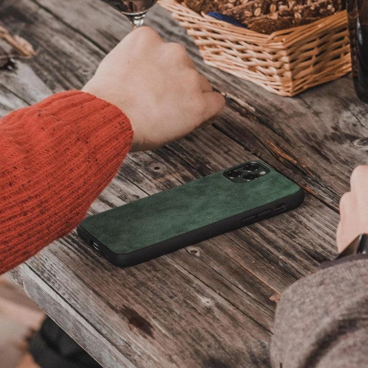 iPhone 14 Pro Max - Alcantara Back Cover - Midnight Green