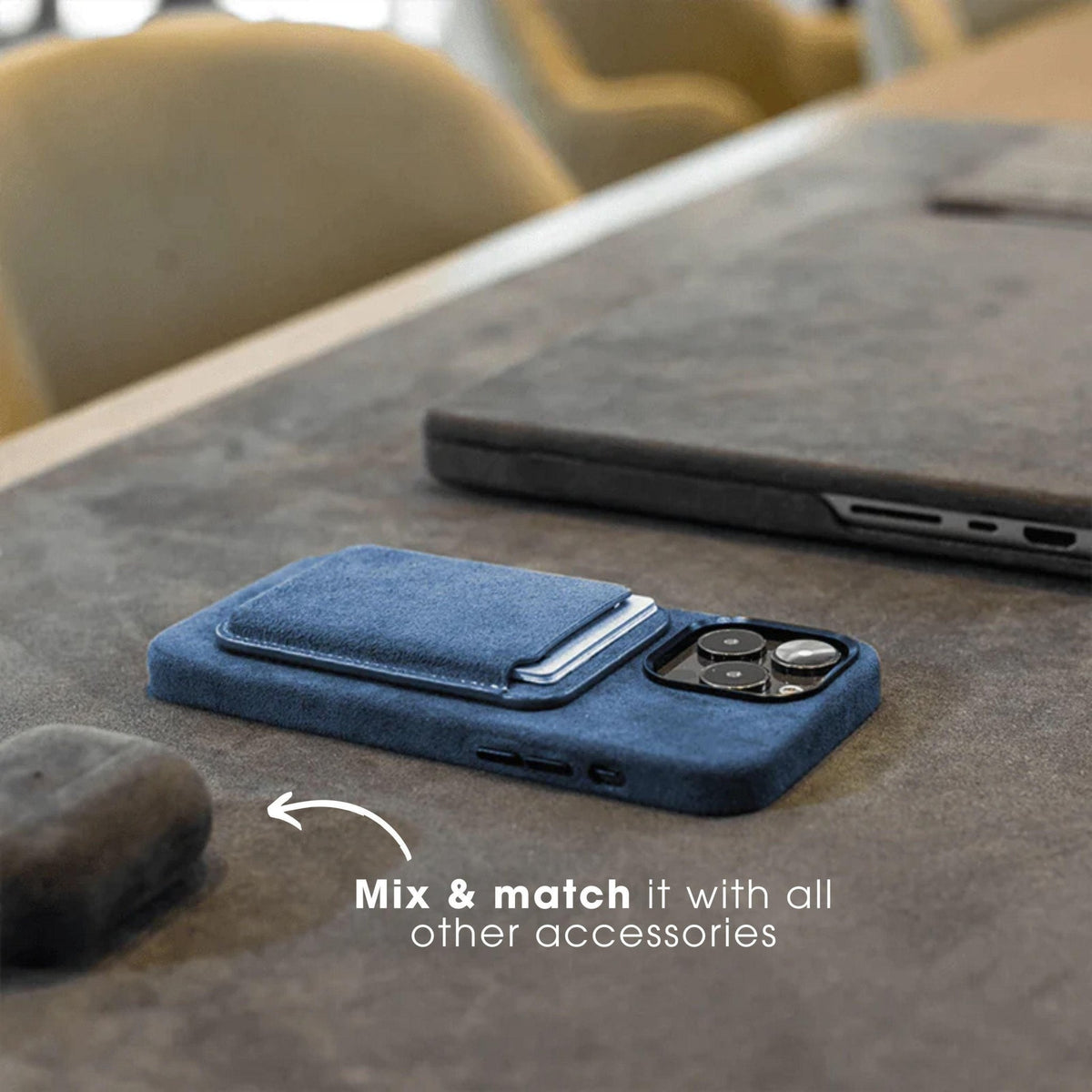 iPhone 15 Plus - Alcantara Case - Ocean blue